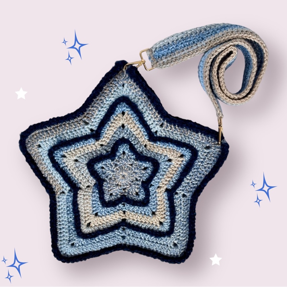 Star-Shaped Crochet Bag in Blue and Cream